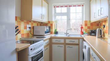 Fridge, microwave, oven, toaster