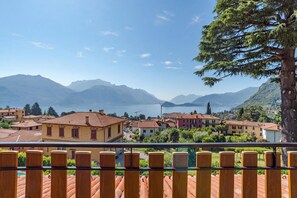 Property grounds - CO.RI. Appartamenti 4, Menaggio, Italy (Menaggio)