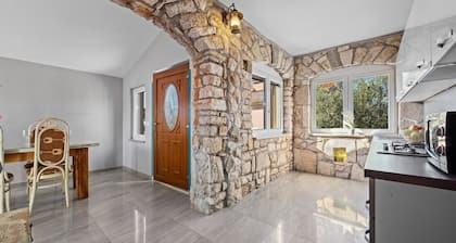 Neues charmantes Ferienhaus im Zentrum Istriens