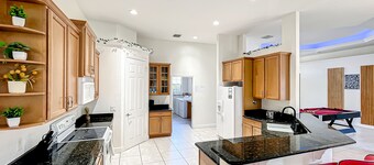 Discover Your Oasis: Tropical Haven in Central PSL, Discover Your Oasis: Tropical Haven in Central P