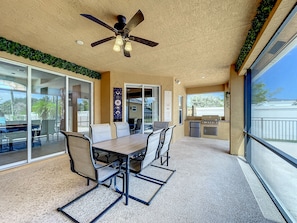 Outdoor dining - Discover Your Oasis: Tropical Haven in Central PSL, Discover Your Oasis: Tropical Haven in Central P (Port St. Lucie)