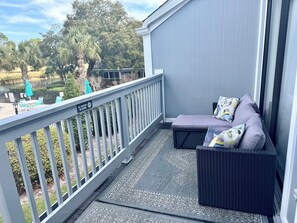 Property grounds - Quiet 2-Bedroom Condo with Pool & Hot Tub (Surfside Beach)