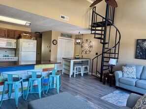 Living area - Quiet 2-Bedroom Condo with Pool & Hot Tub (Surfside Beach)