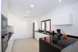 Fridge, microwave, oven, dishwasher