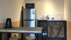 Leilighet – comfort, 2 soverom, tekjøkken, gårdsplassområde | Oppholdsområde
