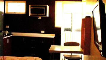 Apartment | 1 bedroom, iron/ironing board, free WiFi