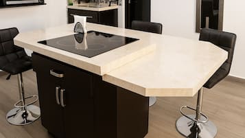 Apartment | Private kitchen | Fridge, microwave