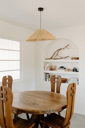 Dining - NEW! Rancho Flamingo - 5 acres up on a hill with gorgeous panoramic views (Yucca Valley)