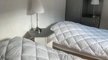 5 Schlafzimmer, Reisekinderbett, WLAN, Bettwäsche