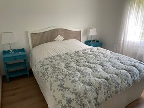 5 chambres, lit parapluie, Wi-Fi, draps fournis