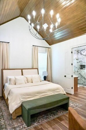 6 bedrooms, desk, iron/ironing board, travel cot - RMB Longhorn West, luxury living in the country (Weimar)