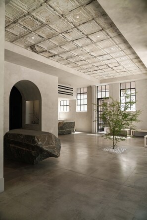 Reception - Kodō Hotel (Los Angeles)