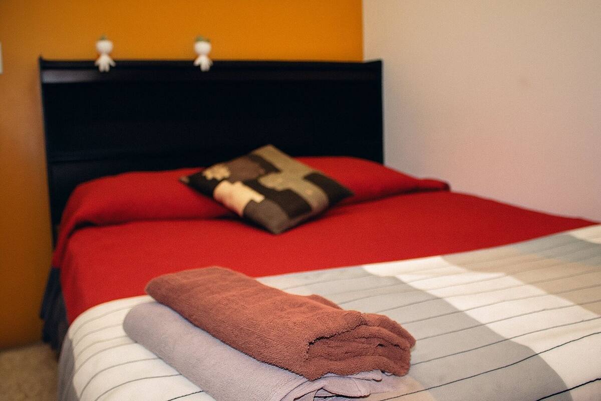 1 bedroom, iron/ironing board, free WiFi