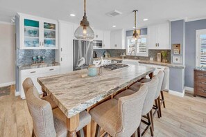 Fridge, microwave, oven, stovetop - Luxury Coastal Living | Seaview Oceanside Condo w/ Private Beach (Oceanside)