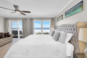 3 bedrooms, desk, free WiFi, bed sheets - Oceanfront Luxury | Seaview Condo w/ Private Beach Access (Oceanside)
