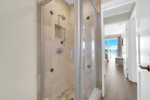 Shower, jetted tub, hair dryer, towels