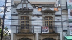 Front of property - ROOMIES HOSTEL - Calle Puebla (Mexico City)