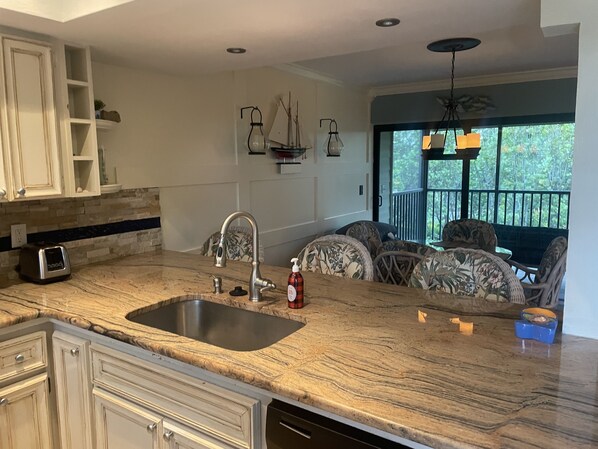 Fridge, microwave, oven, stovetop - 2 bed/ 2.5 bath Waterfront Condo with 2 pools and great fishing (Bokeelia)