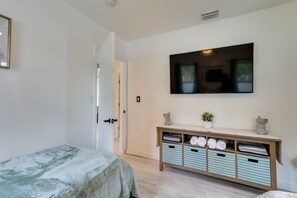 3 chambres, fer et planche à repasser, Wi-Fi, draps fournis