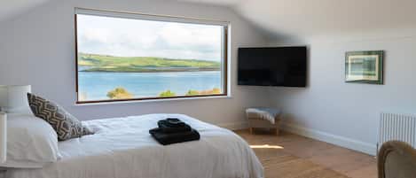 4 chambres, fer et planche à repasser, Wi-Fi, draps fournis