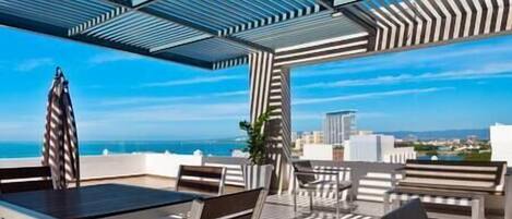 تناول الطعام بالخارج