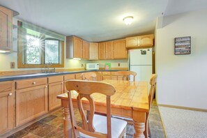Fridge, microwave, oven, stovetop - Northern Michigan Summer Retreat on Crooked Lake! (Lake)