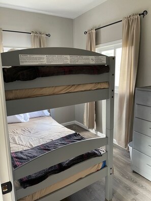 2 chambres, fer et planche Ă repasser, lit parapluie, Wi-Fi gratuit