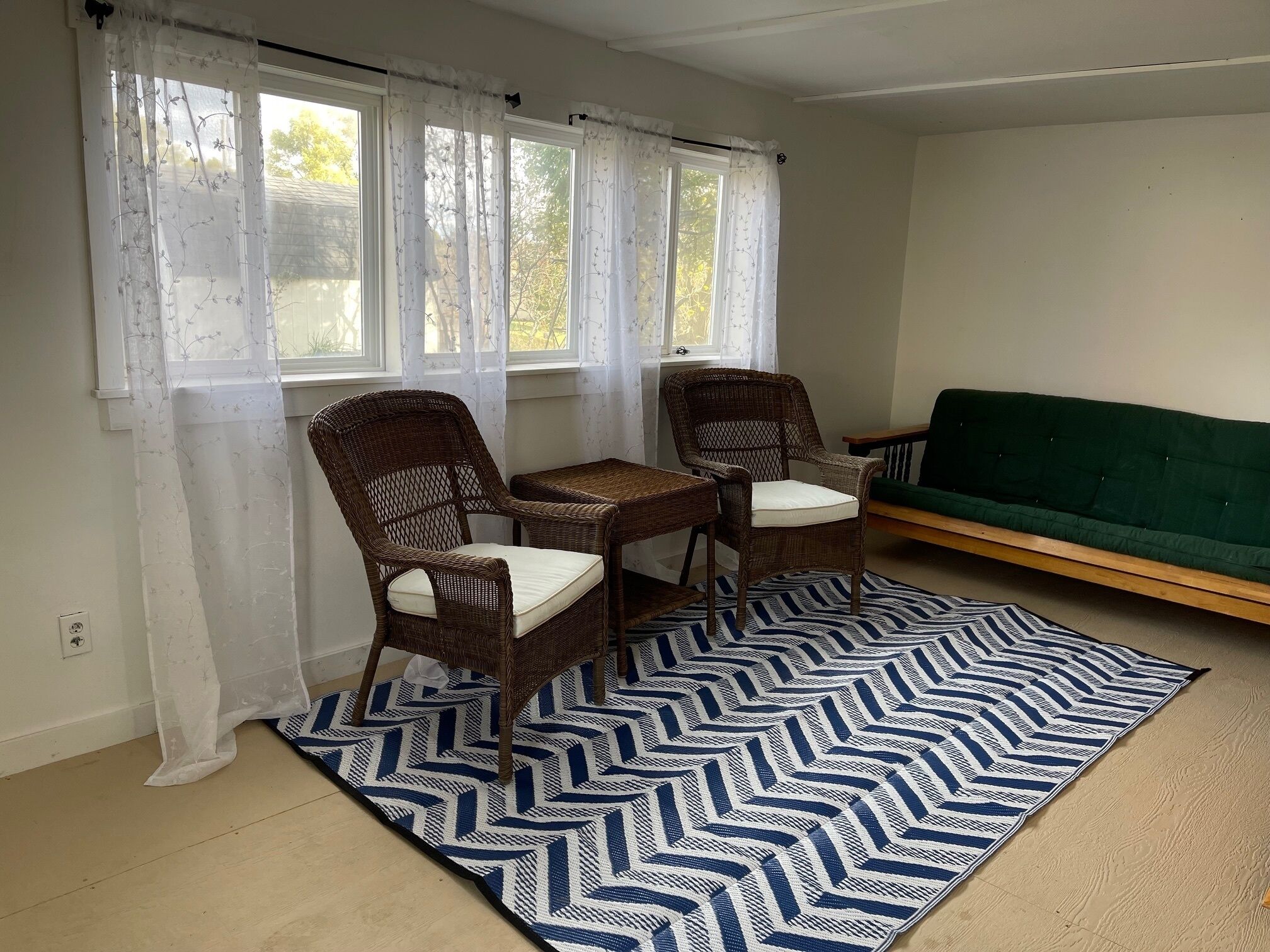 Siri's Pride & Joy Cute 2 Bed/2 Bath Bungalow Nestled On A Private Corner Lot - Niagara, WI