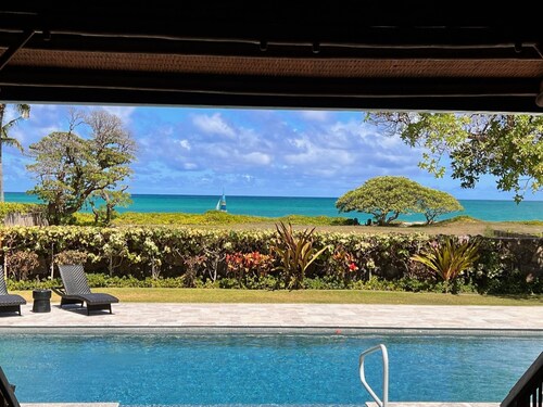 Pool & Beachside—NEW Kailua Luxury Beach House - Direct beach access! 30+ Nights
