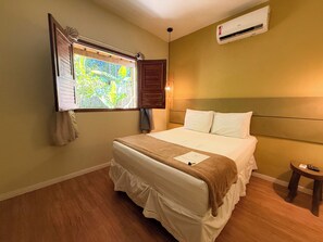 Standard Room | Free WiFi, bed sheets