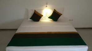 1 bedroom, WiFi - Kutumbaya #2 (Anuradhapura)