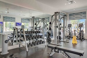 Fitness facility - Special Offer! Frozen Themed Condo on the top floor lake view close to Disney  (Kissimmee)