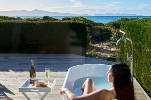 Southerlys Beach House - Freycinet Holiday Houses