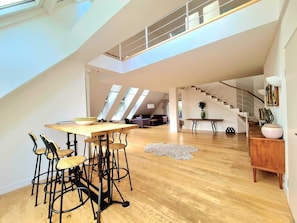 Living area - Penthouse 3bedrooms w. Parking&3Terraces (Luxembourg City)