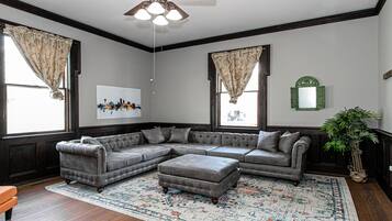 Smart TV, DVD player