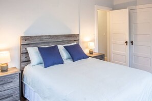 1 slaapkamer, een bureau, een strijkplank/strijkijzer, gratis wifi