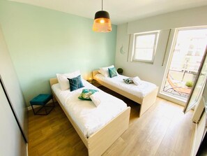 2 bedrooms, desk, iron/ironing board, free WiFi