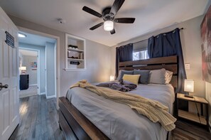 5 bedrooms, iron/ironing board, free WiFi, bed sheets