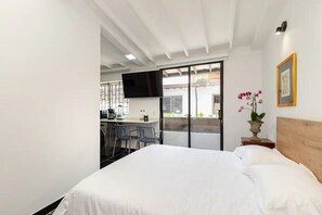 1 bedroom, WiFi - Beautiful loft with A/C n Wi-FI
(Medellín)