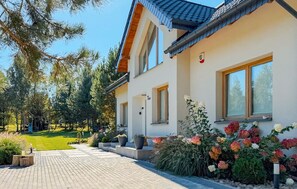 Property grounds - Nice home in Nowa Wies Ostródzka (Nowa Wies Ostródzka)