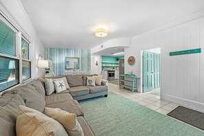 TV - Aquaverde | Pensacola Beach | Elevated Deck & Outdoor Living Spaces | Beach Service | Beach Getaways (Pensacola Beach)