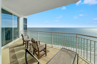 Palacio 1402 | Beachfront | My Beach Getaways