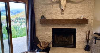 Ski in Ski Out Above Base Area with Free Condo Shuttle, Beautiful Condo!