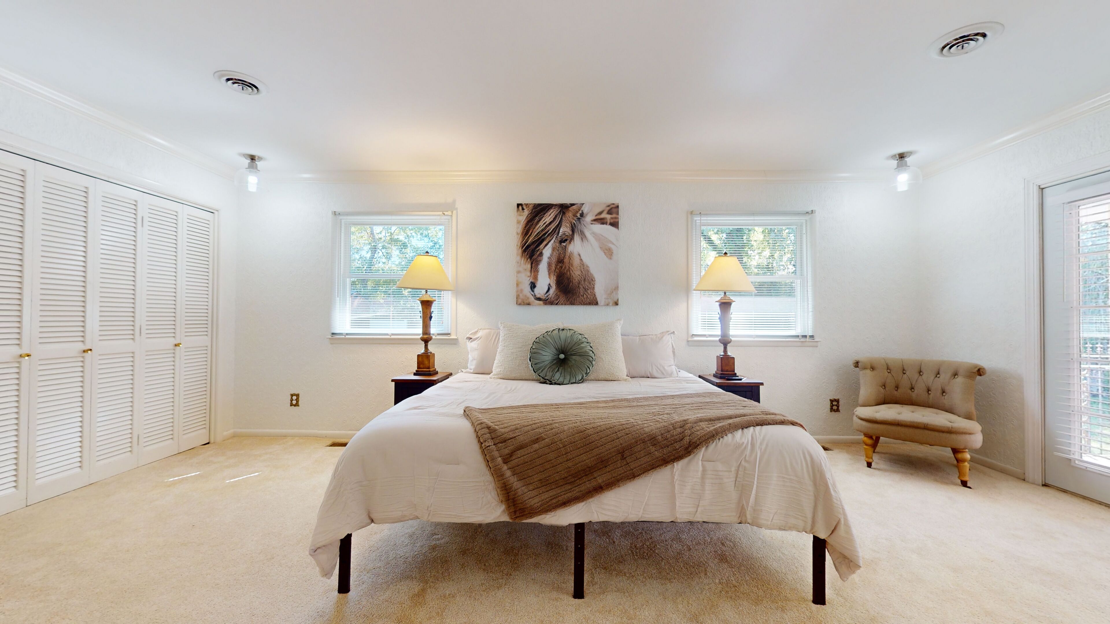 3 chambres, fer et planche à repasser, Wi-Fi gratuit, draps fournis