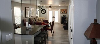 Furnished 3-Bed/2-Bed - Ideal for Traveling Professionals in San Antonio