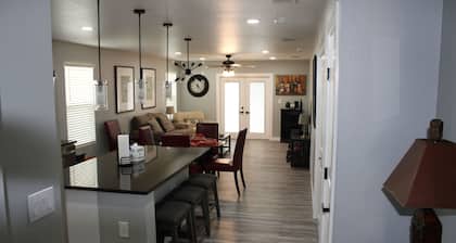 Furnished 3-Bed/2-Bed - Ideal for Traveling Professionals in San Antonio