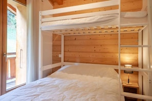 2 bedrooms, WiFi, bed sheets - 4th floor, balcony, tv, 50m², Morzine (Morzine)