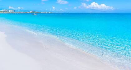 20% Off Nov 17-26! Grace Bay Ocean Views! Z102