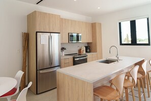 Fridge, microwave, oven, stovetop - Poolside Condo, Grace Bay Ocean Views! Z102 (Grace Bay)