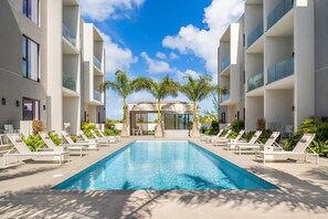 Pool - Poolside Condo, Grace Bay Ocean Views! Z102 (Grace Bay)